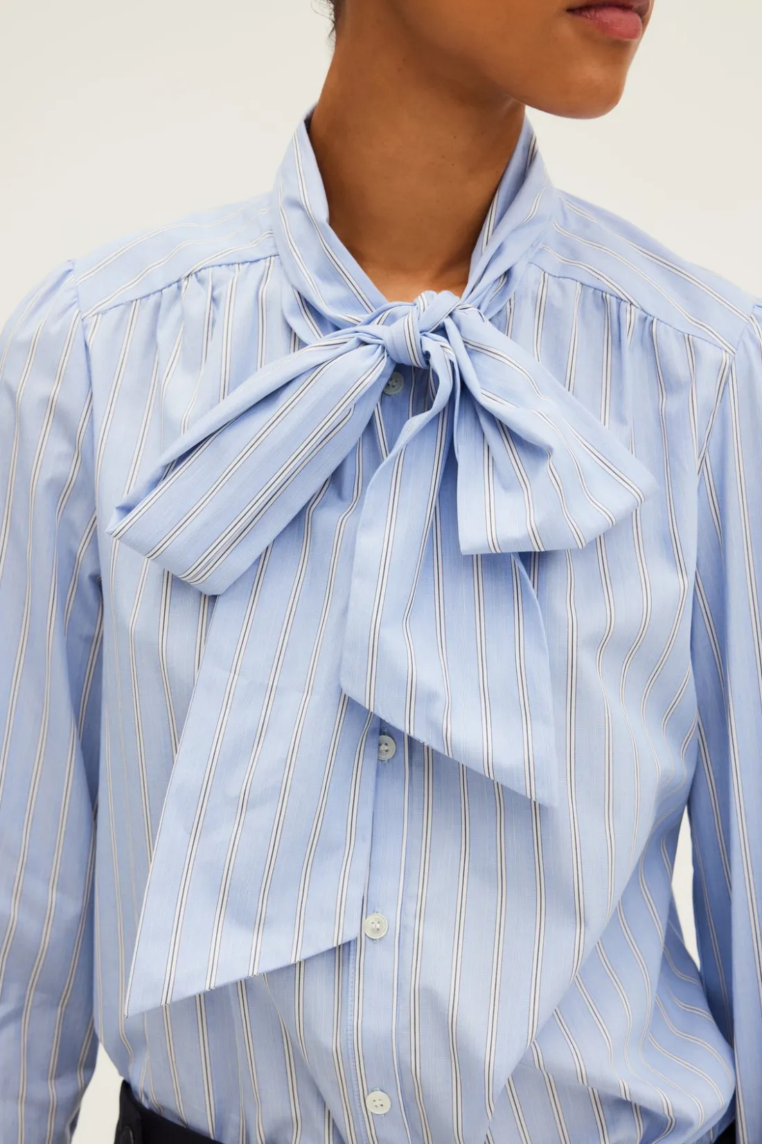 Pablo Chemise rayée à col lavallière - BAGATELLE Nuage New