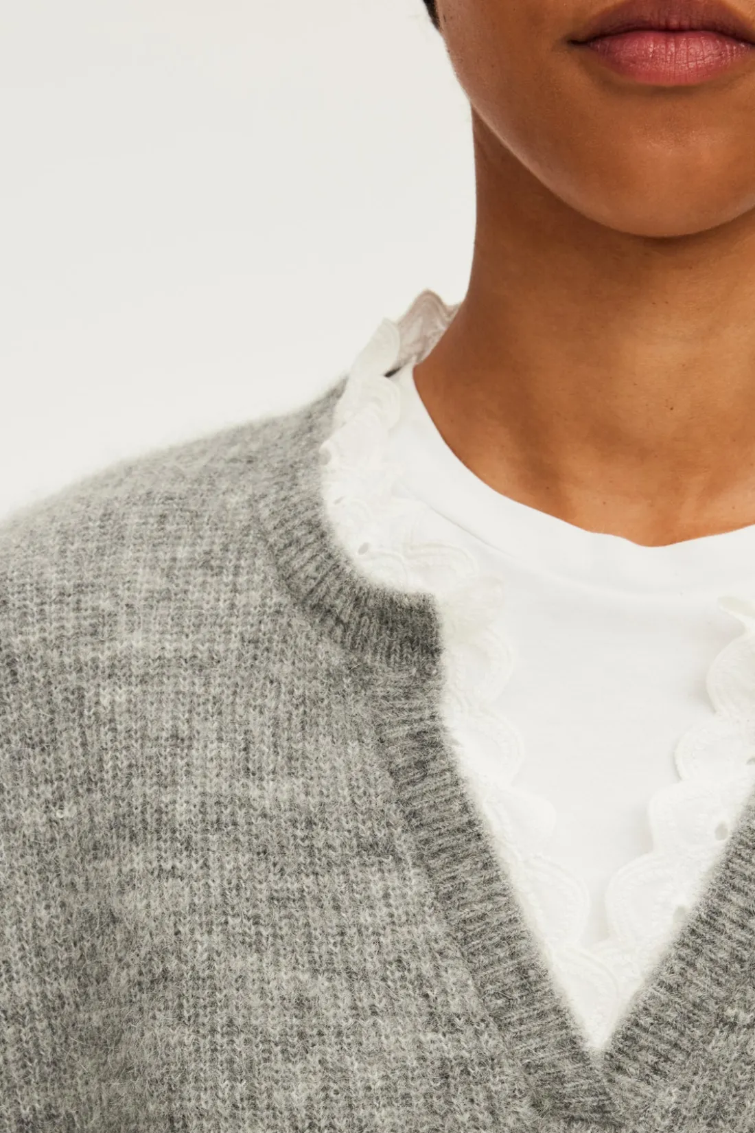 Pablo Pull mohair à col dentelle - JULETTE GrisChiné Online