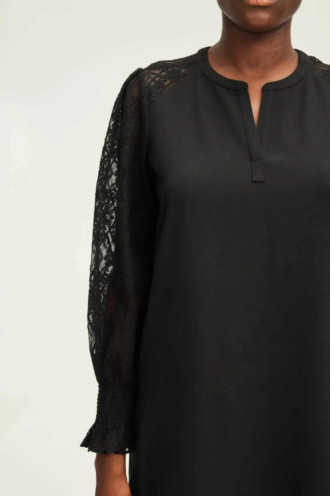 Pablo Robe courte aux manches en dentelle - STEPHANIE Noir Clearance