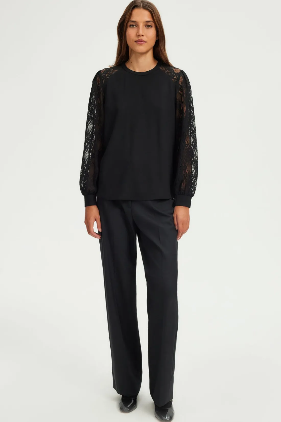 Pablo Top aux manches en dentelle - BRELLE Noir Outlet